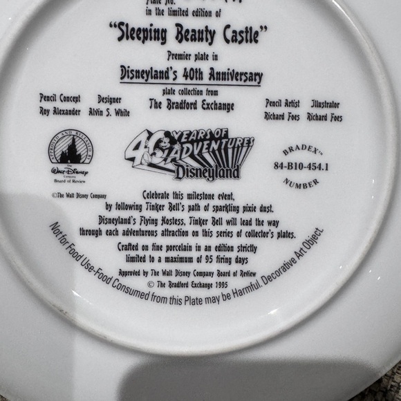 ✨ Vintage 40th Anniversary Disneyland Commemorative Plate with Mickey and Minnie - Picture 7 of 14